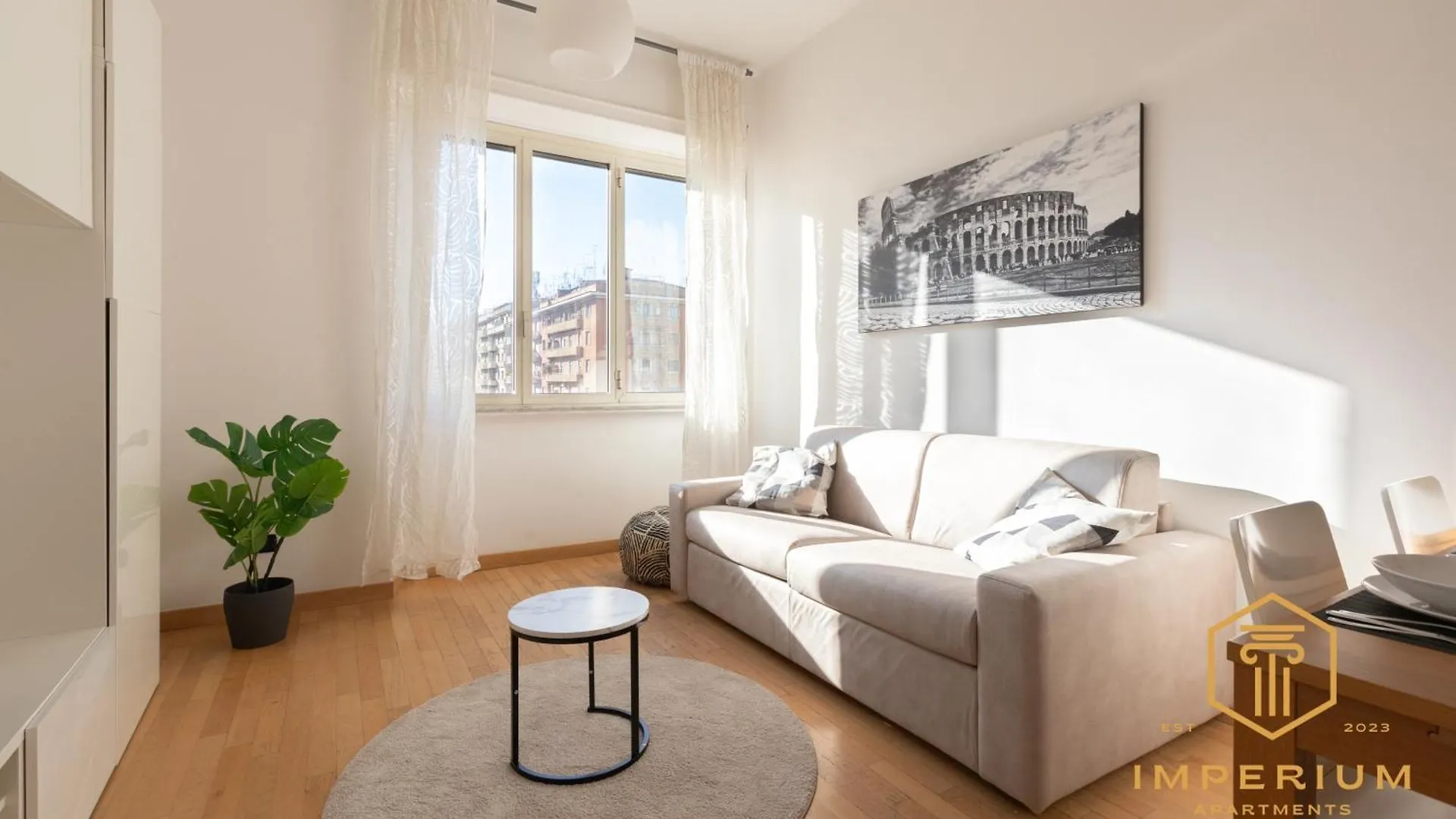 Imperium Deluxe Apt - 300Mt To Metro B, 3 Bedrooms, Panoramic View, A-C Rome Apartment