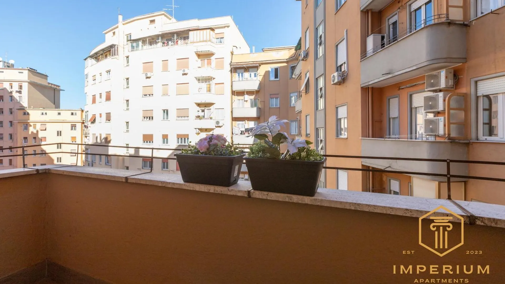 Imperium Deluxe Apt - 300Mt To Metro B, 3 Bedrooms, Panoramic View, A-C Rome Apartment