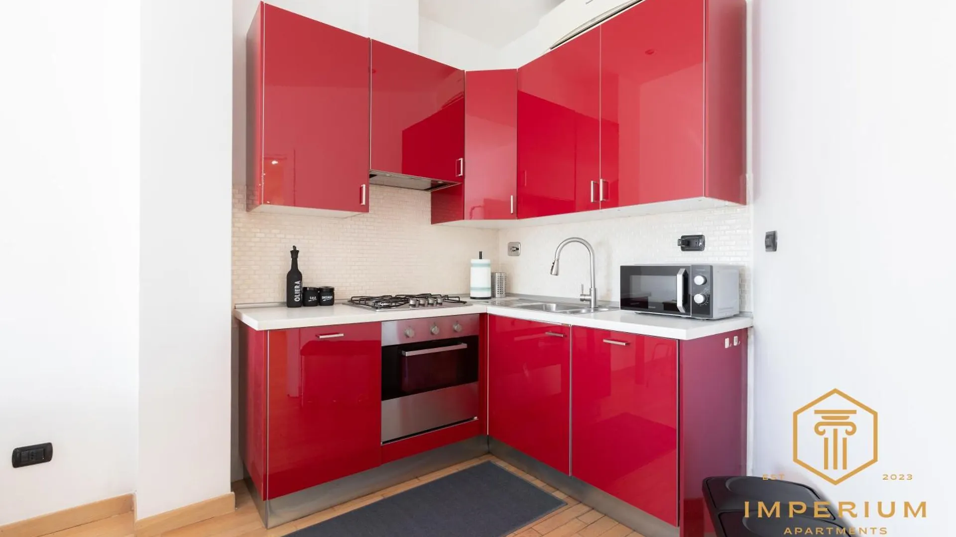 Imperium Deluxe Apt - 300Mt To Metro B, 3 Bedrooms, Panoramic View, A-C Rome